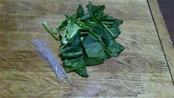 虾滑菠菜汤怎么做，虾滑菠菜汤怎么做好吃，虾滑菠菜汤做法