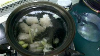 虾滑菠菜汤怎么做，虾滑菠菜汤怎么做好吃，虾滑菠菜汤做法
