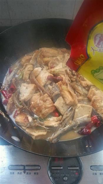 鱼烩豆腐怎么做，鱼烩豆腐怎么做好吃，鱼烩豆腐做法