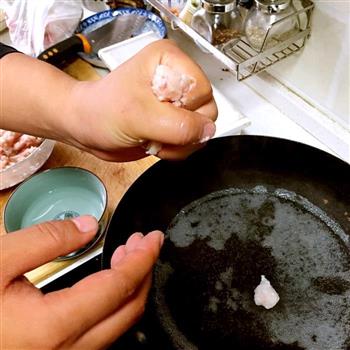 鱼丸鱼头豆腐汤怎么做，鱼丸鱼头豆腐汤怎么做好吃，鱼丸鱼头豆腐汤做法