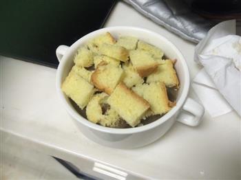 法式牛肉洋葱汤怎么做，法式牛肉洋葱汤怎么做好吃，法式牛肉洋葱汤做法
