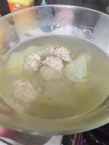冬瓜汽锅肉丸汤怎么做，冬瓜汽锅肉丸汤怎么做好吃，冬瓜汽锅肉丸汤做法
