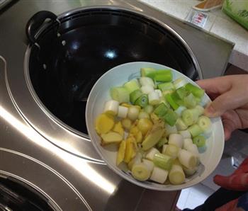 羊肉汤家常做法怎么做，羊肉汤家常做法怎么做好吃，羊肉汤家常做法做法