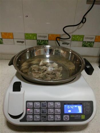 胡萝卜莲藕排骨汤怎么做,胡萝卜莲藕排骨汤怎么做好吃,胡萝卜莲藕排骨汤做法 胡萝卜莲藕排骨汤怎么做,胡萝卜莲藕排骨汤怎么做好吃,胡萝卜莲藕排骨汤做法