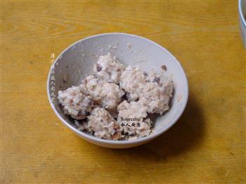 蘑菇鸡肉丸汤怎么做，蘑菇鸡肉丸汤怎么做好吃，蘑菇鸡肉丸汤做法