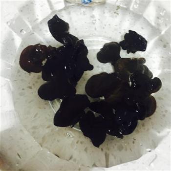 番茄蘑菇汤怎么做，番茄蘑菇汤怎么做好吃，番茄蘑菇汤做法