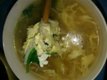 金针菇蛋汤怎么做，金针菇蛋汤怎么做好吃，金针菇蛋汤做法