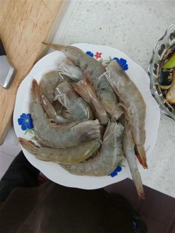 简单好吃油焖大虾怎么做，简单好吃油焖大虾怎么做好吃，简单好吃油焖大虾做法
