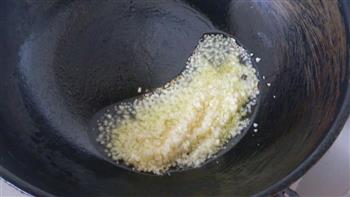黄金蒜扇贝蒸粉丝怎么做，黄金蒜扇贝蒸粉丝怎么做好吃，黄金蒜扇贝蒸粉丝做法