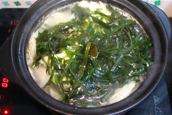 排骨海鲜豆腐汤怎么做，排骨海鲜豆腐汤怎么做好吃，排骨海鲜豆腐汤做法