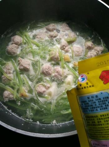 青笋丸子汤怎么做，青笋丸子汤怎么做好吃，青笋丸子汤做法