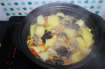 山药排骨枸杞滋补汤怎么做，山药排骨枸杞滋补汤怎么做好吃，山药排骨枸杞滋补汤做法