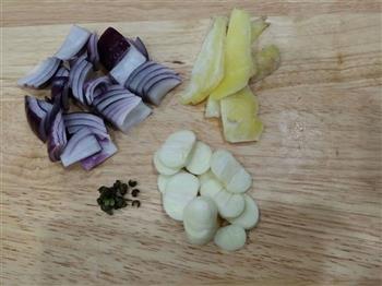 蘑菇鱼汤怎么做，蘑菇鱼汤怎么做好吃，蘑菇鱼汤做法