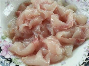 炒乌鱼片怎么做，炒乌鱼片怎么做好吃，炒乌鱼片做法