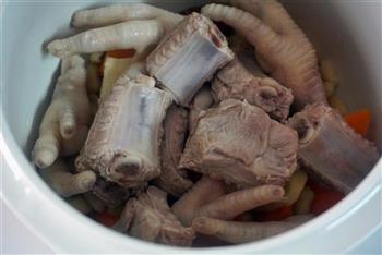 胡萝卜排骨花生汤-心动的感觉怎么做，胡萝卜排骨花生汤-心动的感觉怎么做好吃，胡萝卜排骨花生汤-心动的感觉做法