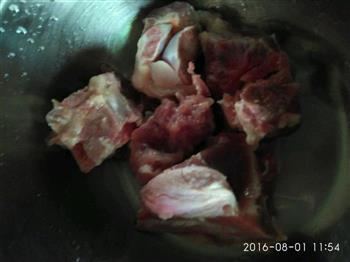 白榄红萝卜板骨汤怎么做，白榄红萝卜板骨汤怎么做好吃，白榄红萝卜板骨汤做法