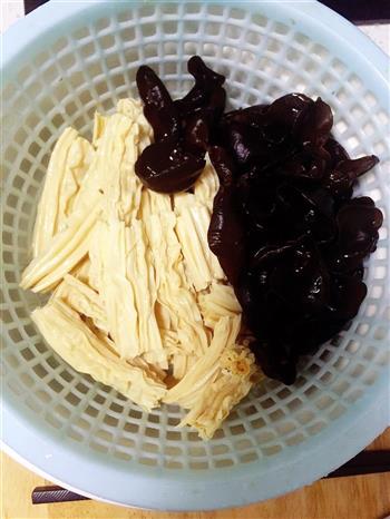 电饭煲炖排骨怎么做，电饭煲炖排骨怎么做好吃，电饭煲炖排骨做法