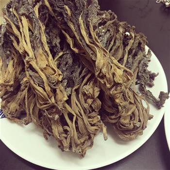 菜干汤怎么做，菜干汤怎么做好吃，菜干汤做法