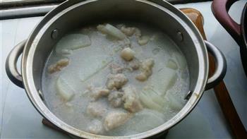 发肉萝卜汤怎么做，发肉萝卜汤怎么做好吃，发肉萝卜汤做法