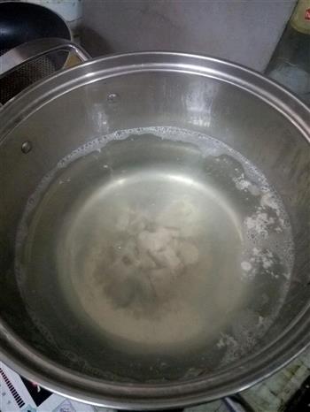 番茄马铃薯洋葱汤怎么做，番茄马铃薯洋葱汤怎么做好吃，番茄马铃薯洋葱汤做法
