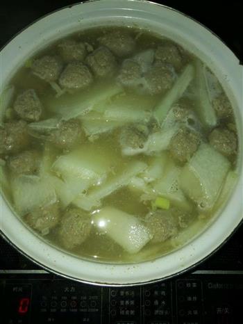 冬瓜汆丸子汤怎么做，冬瓜汆丸子汤怎么做好吃，冬瓜汆丸子汤做法