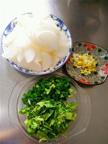 清炖白玉萝卜汤怎么做，清炖白玉萝卜汤怎么做好吃，清炖白玉萝卜汤做法