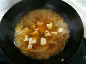 泡菜豆腐酱汤怎么做，泡菜豆腐酱汤怎么做好吃，泡菜豆腐酱汤做法