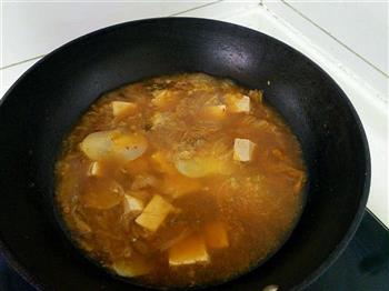 泡菜豆腐酱汤怎么做，泡菜豆腐酱汤怎么做好吃，泡菜豆腐酱汤做法