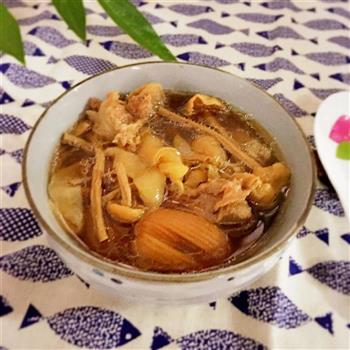 茶树菇花胶汤怎么做，茶树菇花胶汤怎么做好吃，茶树菇花胶汤做法