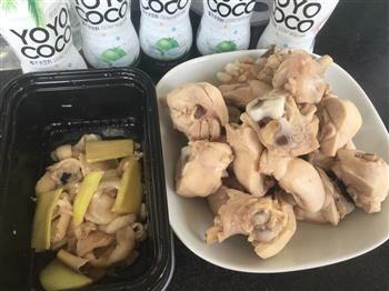 椰子水炖鸡怎么做，椰子水炖鸡怎么做好吃，椰子水炖鸡做法