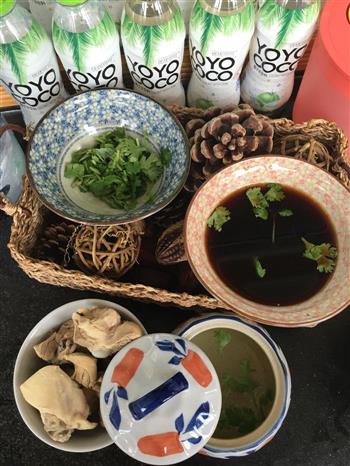椰子水炖鸡怎么做，椰子水炖鸡怎么做好吃，椰子水炖鸡做法