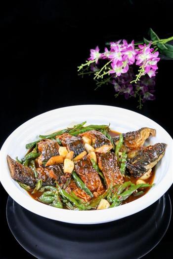 青椒焖鱼怎么做,青椒焖鱼怎么做好吃,青椒焖鱼做法 青椒焖鱼怎么做,青椒焖鱼怎么做好吃,青椒焖鱼做法