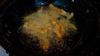 啤酒焖酥鱼怎么做，啤酒焖酥鱼怎么做好吃，啤酒焖酥鱼做法