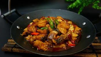 啤酒焖酥鱼怎么做，啤酒焖酥鱼怎么做好吃，啤酒焖酥鱼做法