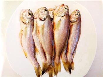 清蒸小梅鱼怎么做，清蒸小梅鱼怎么做好吃，清蒸小梅鱼做法