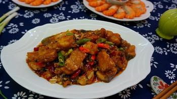 啤酒焖酥鱼怎么做，啤酒焖酥鱼怎么做好吃，啤酒焖酥鱼做法