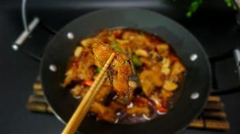 啤酒焖酥鱼怎么做，啤酒焖酥鱼怎么做好吃，啤酒焖酥鱼做法