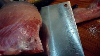 啤酒焖酥鱼怎么做，啤酒焖酥鱼怎么做好吃，啤酒焖酥鱼做法