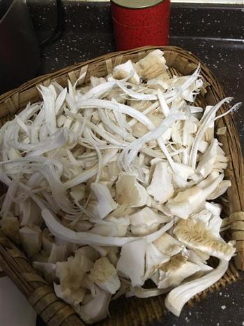 油浸松茸怎么做，油浸松茸怎么做好吃，油浸松茸做法