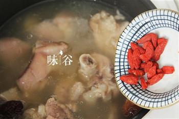 黄豆猪蹄汤-滋补可以如此简单怎么做，黄豆猪蹄汤-滋补可以如此简单怎么做好吃，黄豆猪蹄汤-滋补可以如此简单做法
