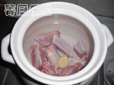 咸菜蒜香苦瓜排骨汤怎么做,咸菜蒜香苦瓜排骨汤怎么做好吃,咸菜蒜香苦瓜排骨汤做法 咸菜蒜香苦瓜排骨汤怎么做,咸菜蒜香苦瓜排骨汤怎么做好吃,咸菜蒜香苦瓜排骨汤做法