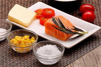 扒三文鱼配粟米牛油汁怎么做,扒三文鱼配粟米牛油汁怎么做好吃,扒三文鱼配粟米牛油汁做法 扒三文鱼配粟米牛油汁怎么做,扒三文鱼配粟米牛油汁怎么做好吃,扒三文鱼配粟米牛油汁做法