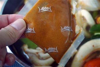 泰美味-泰式海鲜冬阴功乌冬面怎么做，泰美味-泰式海鲜冬阴功乌冬面怎么做好吃，泰美味-泰式海鲜冬阴功乌冬面做法