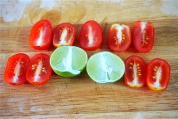 泰美味-泰式海鲜冬阴功乌冬面怎么做，泰美味-泰式海鲜冬阴功乌冬面怎么做好吃，泰美味-泰式海鲜冬阴功乌冬面做法