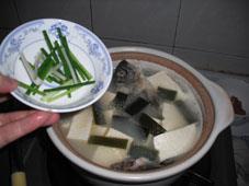 海带豆腐鲫鱼汤怎么做,海带豆腐鲫鱼汤怎么做好吃,海带豆腐鲫鱼汤做法 海带豆腐鲫鱼汤怎么做,海带豆腐鲫鱼汤怎么做好吃,海带豆腐鲫鱼汤做法