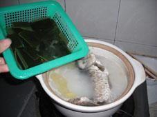 海带豆腐鲫鱼汤怎么做,海带豆腐鲫鱼汤怎么做好吃,海带豆腐鲫鱼汤做法 海带豆腐鲫鱼汤怎么做,海带豆腐鲫鱼汤怎么做好吃,海带豆腐鲫鱼汤做法