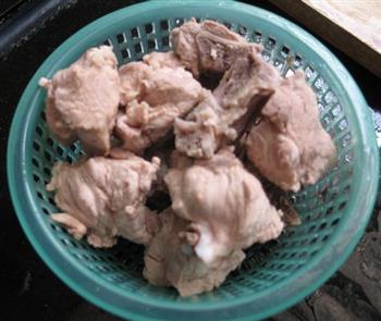苹果沙梨猪骨汤怎么做，苹果沙梨猪骨汤怎么做好吃，苹果沙梨猪骨汤做法