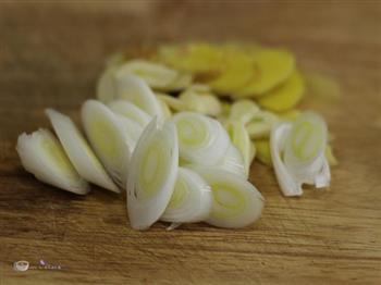 香辣带鱼怎么做，香辣带鱼怎么做好吃，香辣带鱼做法