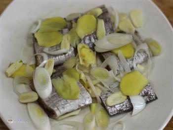 香辣带鱼怎么做，香辣带鱼怎么做好吃，香辣带鱼做法