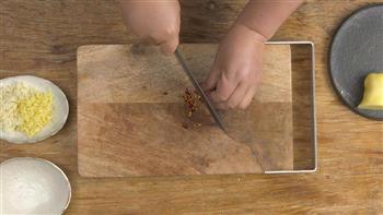 鳝鱼二回头怎么做，鳝鱼二回头怎么做好吃，鳝鱼二回头做法